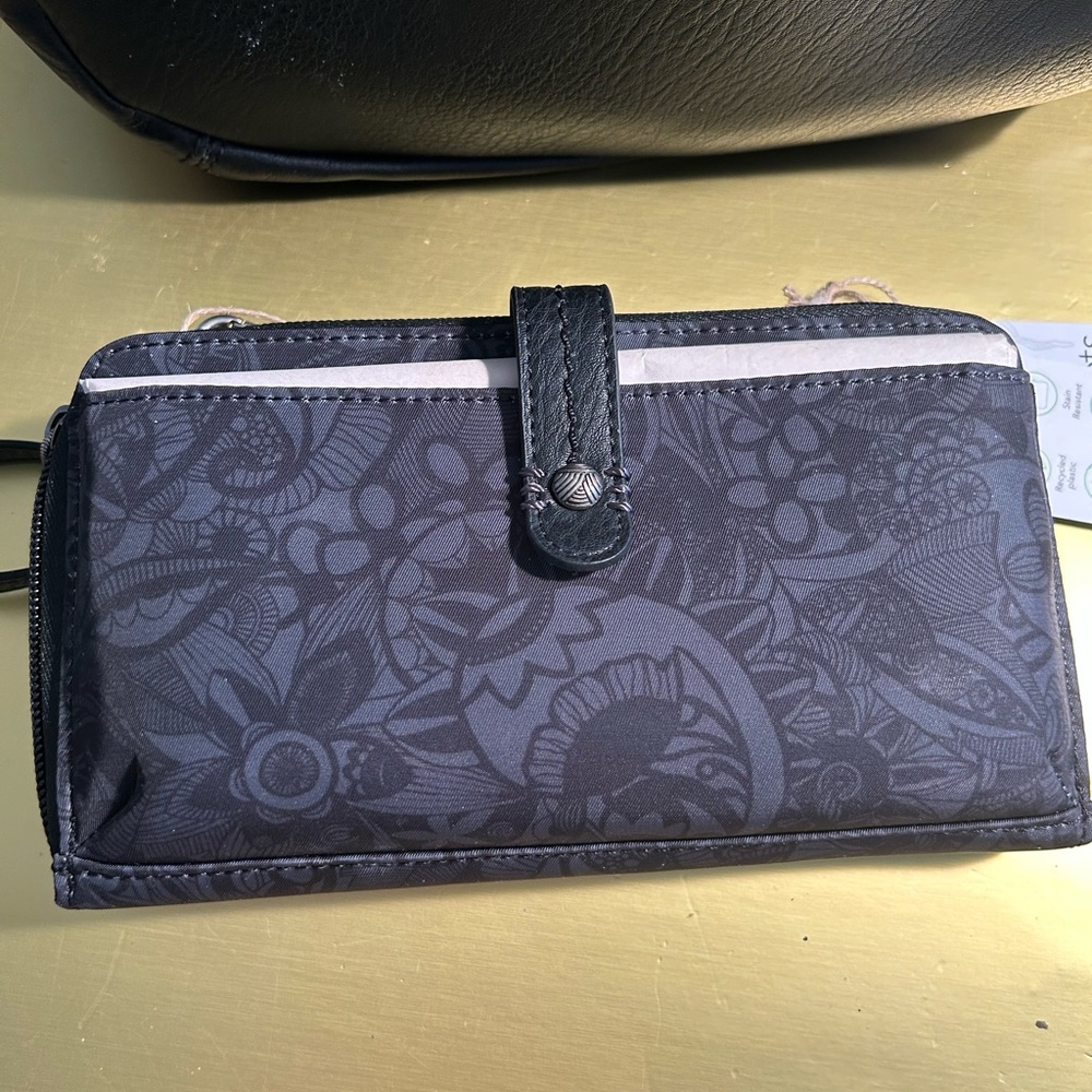 The Sak Elegant Black and Gray Women's Bag Set - Picture 10 of 11